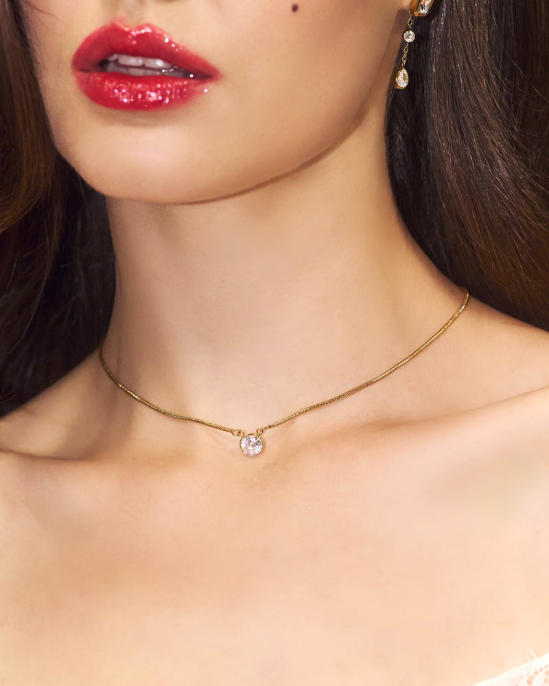 YVIS Round Pendant Stainless Steel Necklace - YVIS X FABRIQUE hover