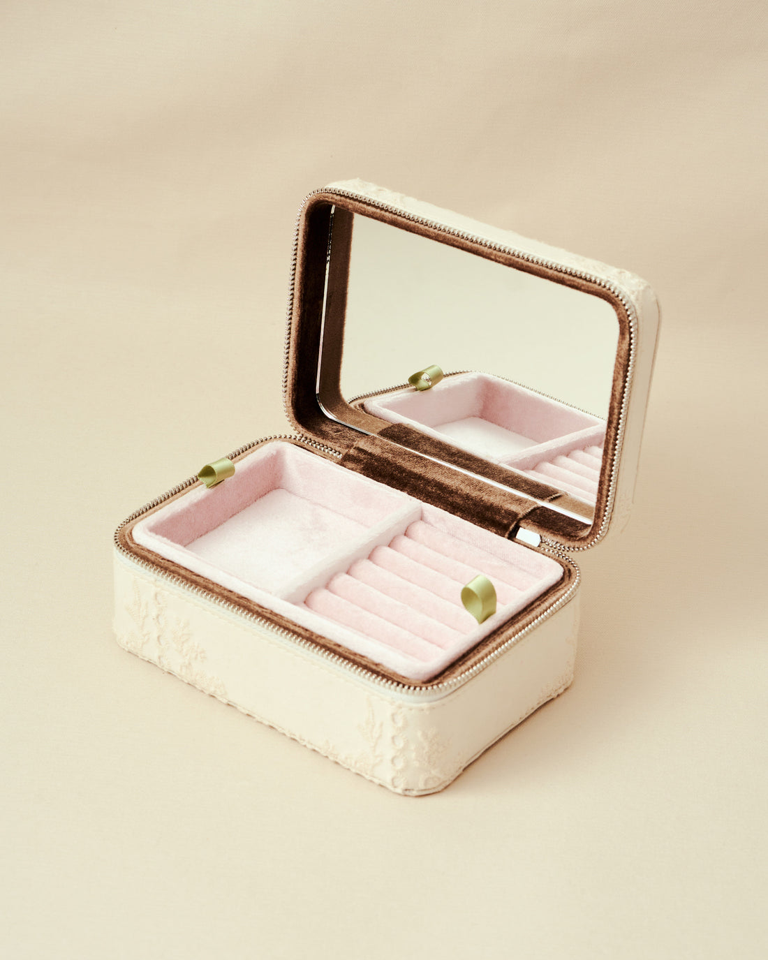 YVIS Grid Lace Tart Box - FUNDAMENTAL Mitr X YVIS