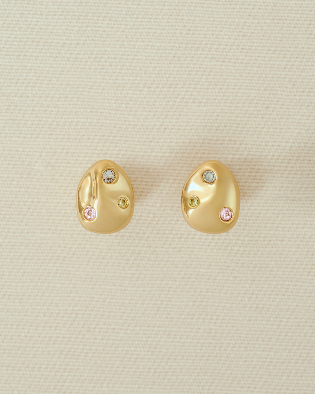 YVIS Coaster Brass Stud Earrings - FUNDAMENTAL Mitr X YVIS