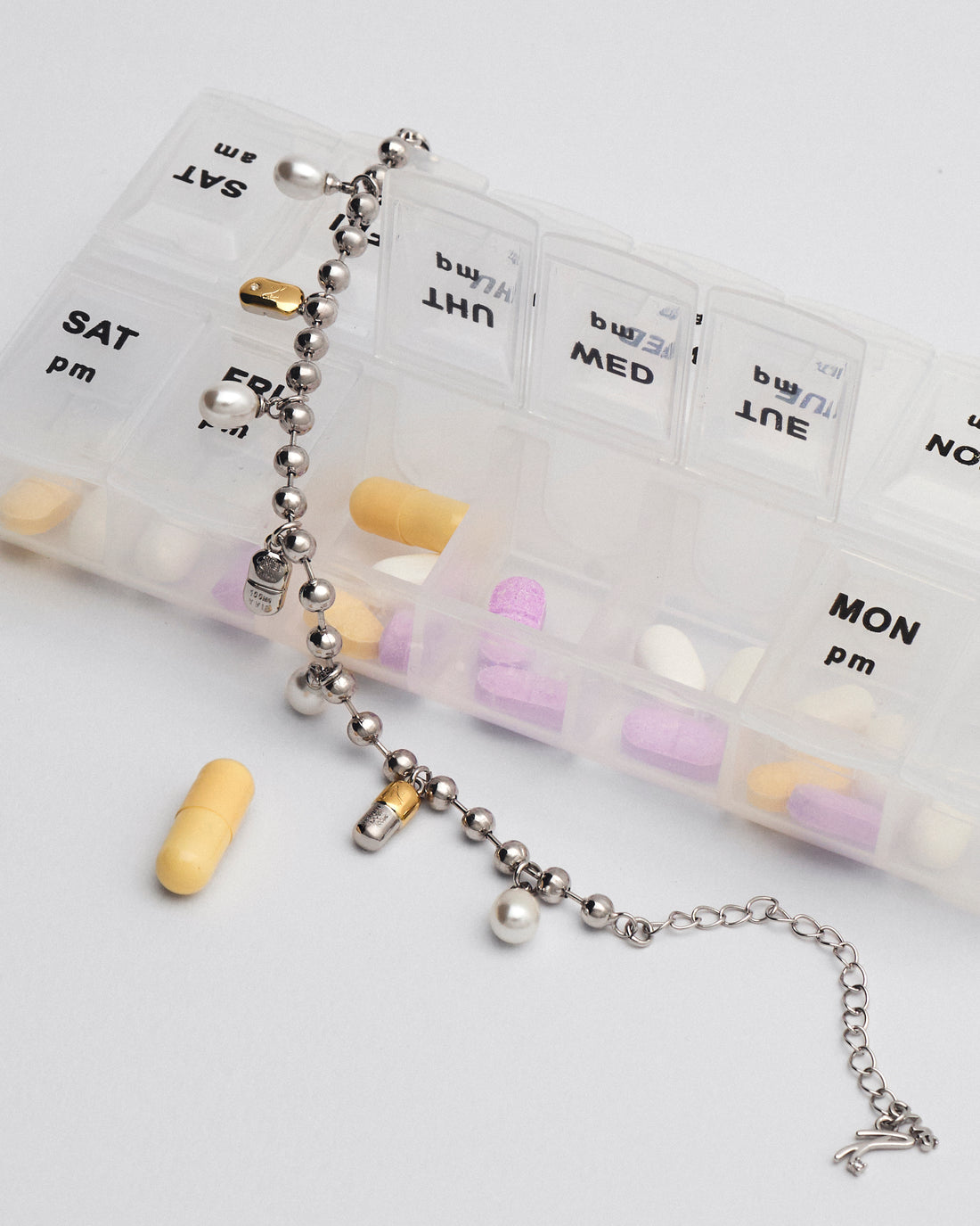 YVIS Medicine Brass Bracelet - YVIS x PAT CHAYANIT Emotional Support Centre
