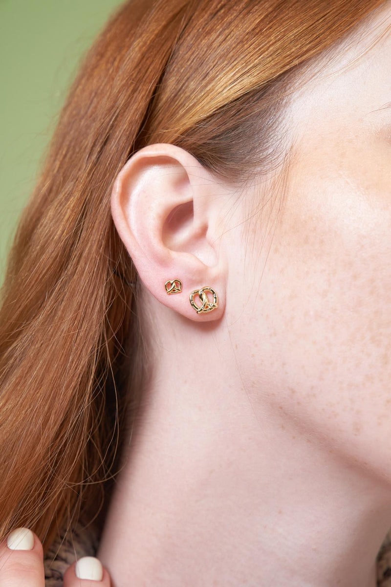 Tiny Pretzel Stud Earring(BESTSELLING) hover